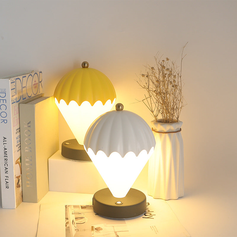 Lampada da tavolo decorativa a forma di mongolfiera per camera da letto, comodino.