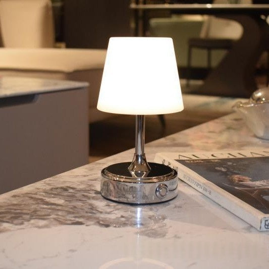 Semplice lampada da notte a LED, lampada da comodino decorativa con funzione di ricarica.