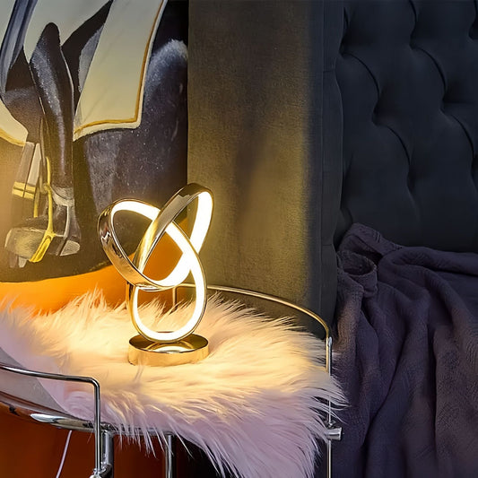 Luce notturna trifoglio dorato, lampada da scrivania piccola alimentata tramite USB