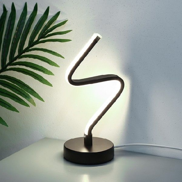 Lampada da tavolo LED moderna a forma di spirale, luce da comodino in ferro, per scrivania e decorazione casa