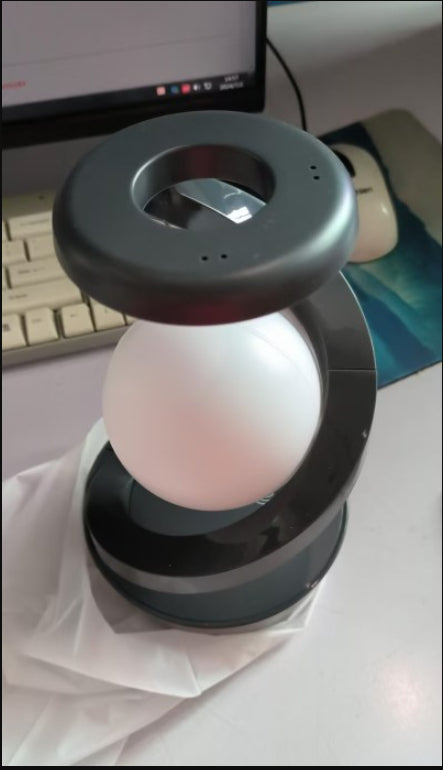 Lampada da scrivania rotante a forma di luna con sensore di ricarica wireless per telefono, lampada da tavolo decorativa, piccola lampada da notte per la casa.
